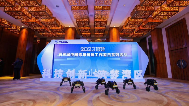 企业办公效率提升的关键：OA办公软件选型指南**